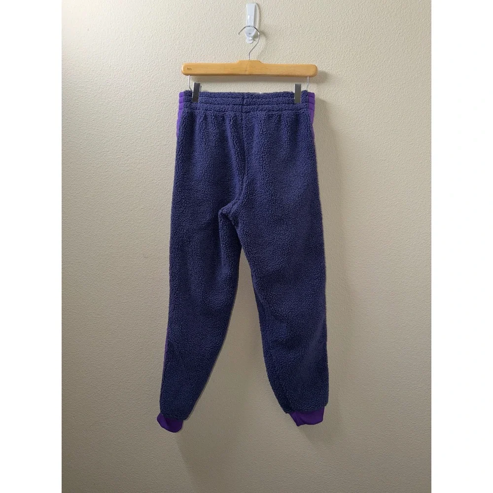 Girls Nike Sherpa Sweats Size Large